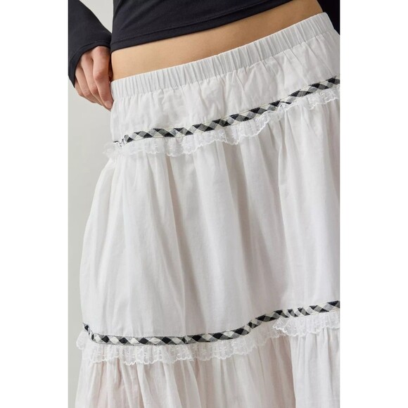 Urban Outfitters Kimchi Blue Esther Lace Trim Tiered Midi Skirt White XS 284101 - Picture 3 of 8